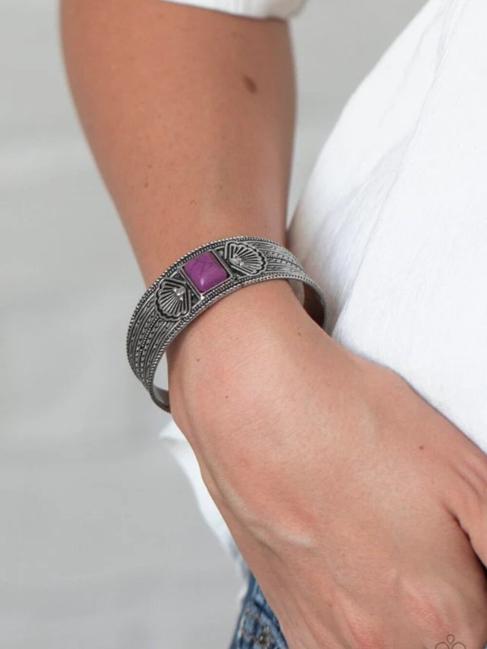 Paparazzi Jewelry Accessories - Ocean Mist - Purple Bracelet - Vintage